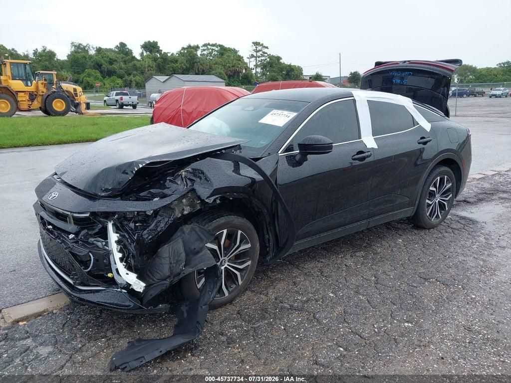 JTDAAAAF7P3017963 2023 TOYOTA CROWN photo no. 2