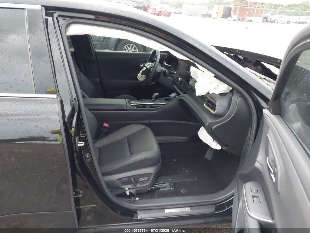 JTDAAAAF7P3017963 2023 TOYOTA CROWN photo no. 5