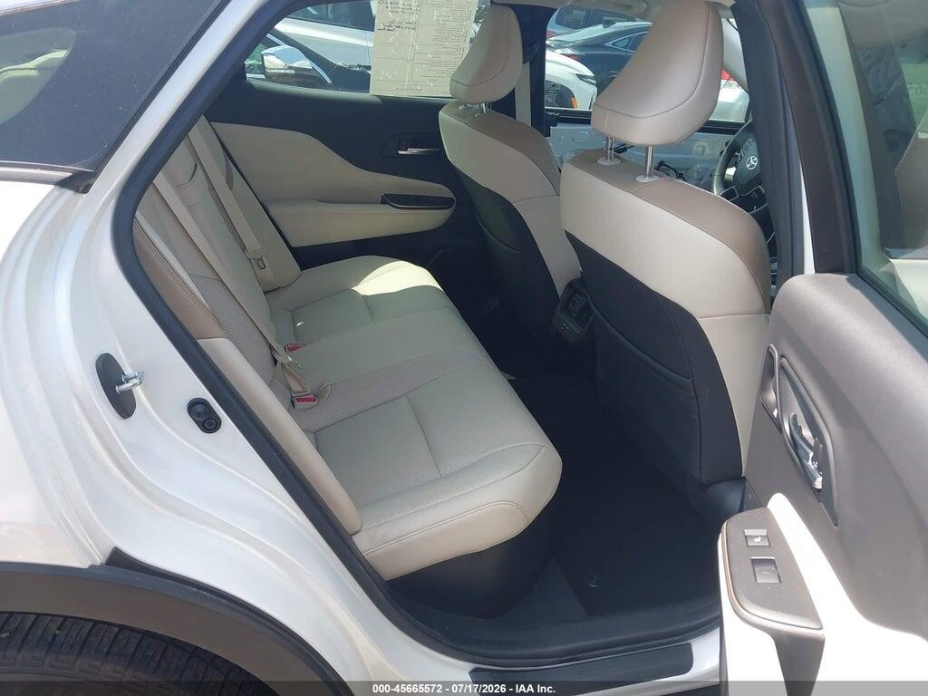 JTDAAAAF0P3017142 2023 TOYOTA CROWN photo no. 8