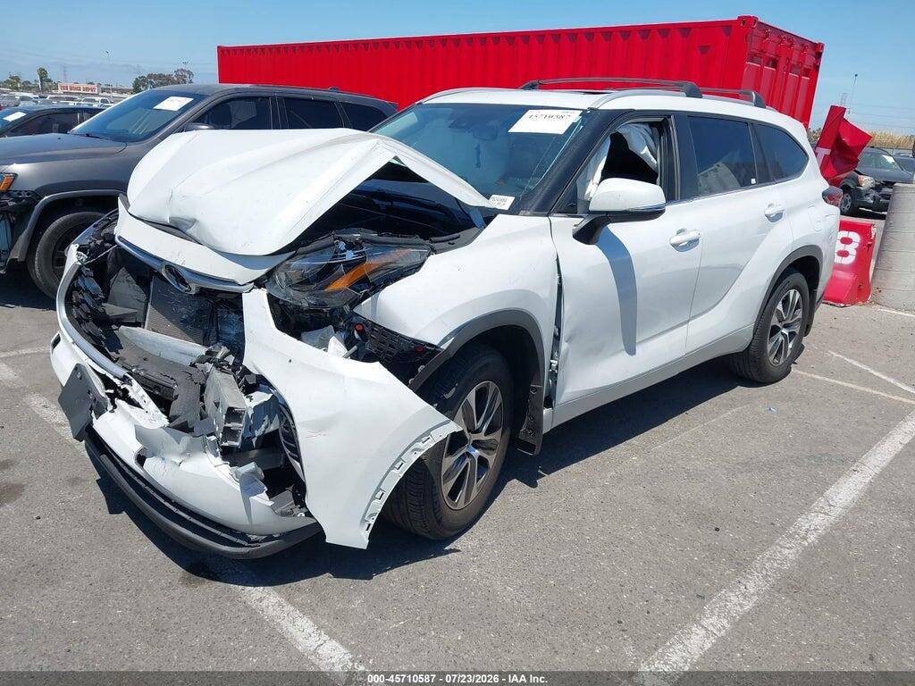 5TDKDRAH3PS043664 2023 TOYOTA HIGHLANDER photo no. 2