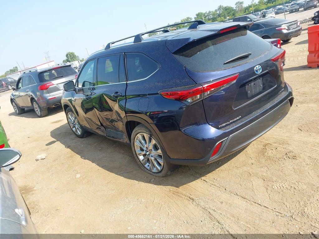 5TDXBRCH6PS596589 2023 TOYOTA HIGHLANDER photo no. 3