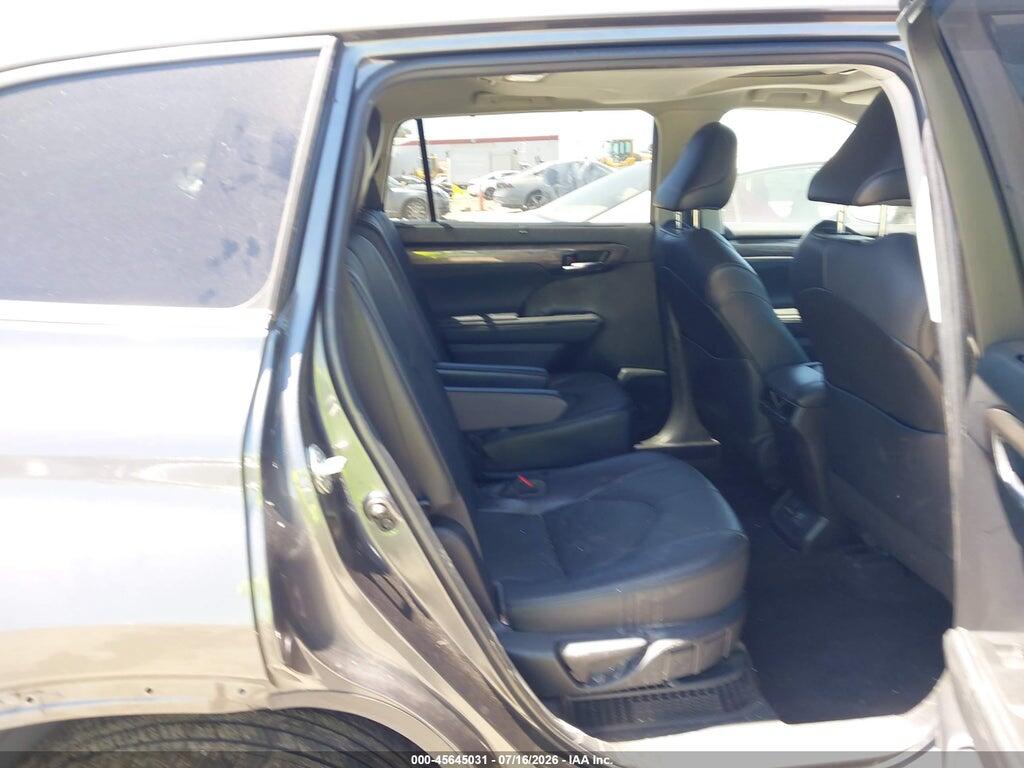 5TDXBRCH2PS110425 2023 TOYOTA HIGHLANDER photo no. 8