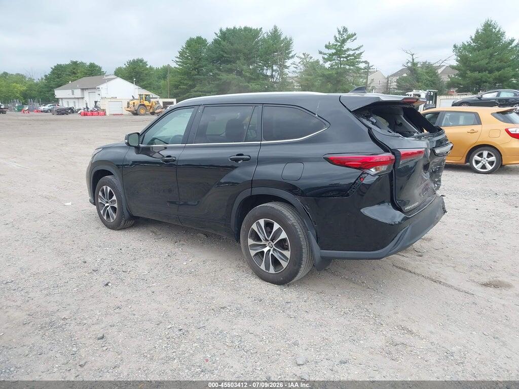 5TDKDRBH2PS526593 2023 TOYOTA HIGHLANDER photo no. 3