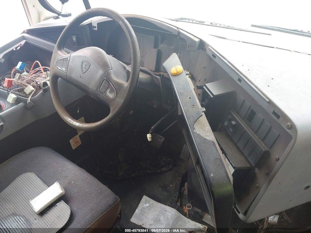 4DRBUAAN6AB175903 2010 IC CORPORATION 3000 photo no. 6