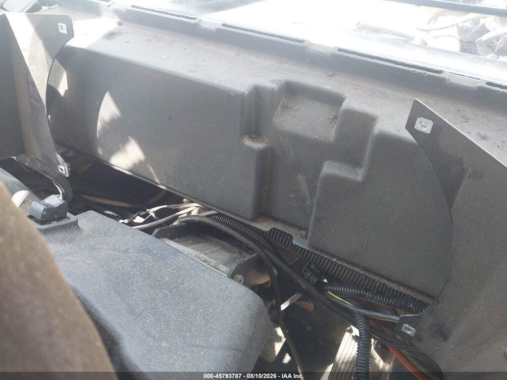 4DRBUAAN2AB175915 2010 IC CORPORATION 3000 photo no. 7