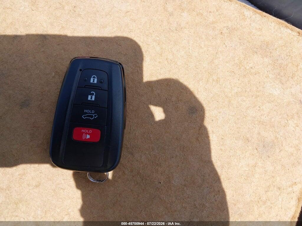 JTMB6RFV8PD100431 2023 TOYOTA RAV4 HYBRID photo no. 11