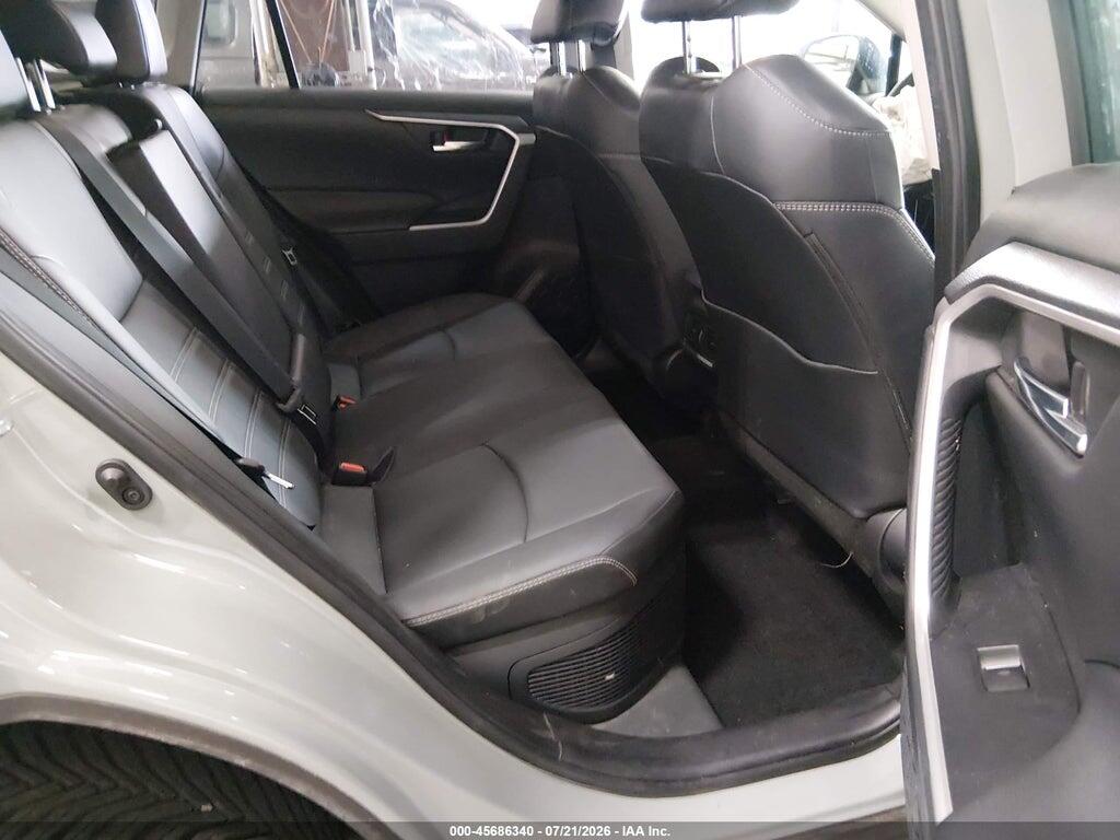 JTMB6RFV2PD113661 2023 TOYOTA RAV4 HYBRID photo no. 8