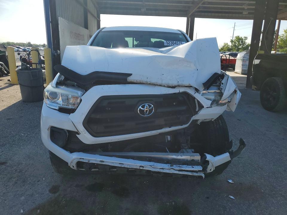 2017 TOYOTA TACOMA SR — Фото 5 из 12