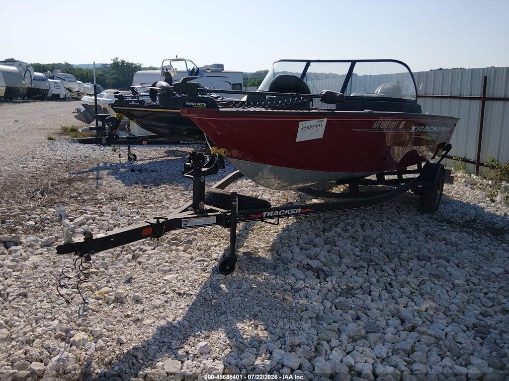 7J511KJ17PB001040 2023 TRACKER MARINE PROGUIDE photo no. 2