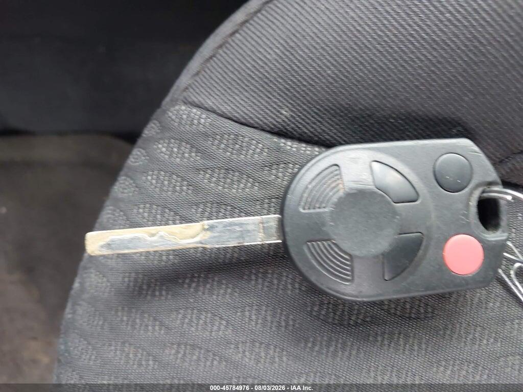 1FAHP3M28CL393606 2012 FORD FOCUS photo no. 11