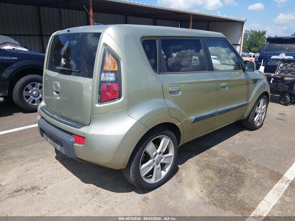 KNDJT2A29A7178070 2010 KIA SOUL photo no. 4