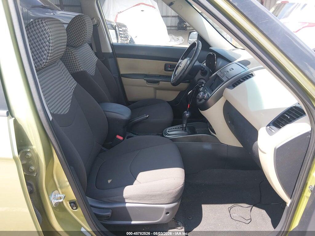 KNDJT2A29A7178070 2010 KIA SOUL photo no. 5