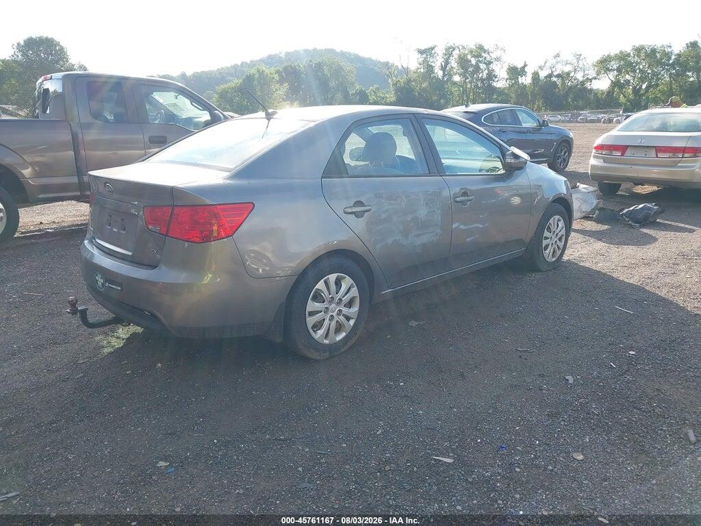 KNAFU4A24A5860779 2010 KIA FORTE photo no. 4