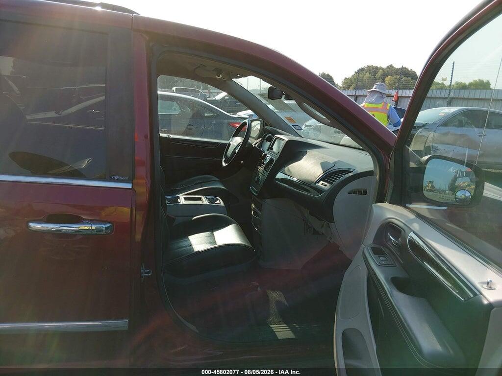 2A4RR8DG3BR666128 2011 CHRYSLER TOWN & COUNTRY photo no. 5