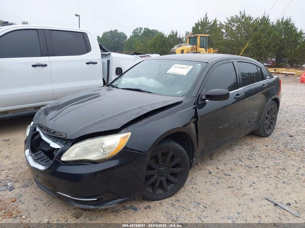 1C3BC1FB4BN545787 2011 CHRYSLER 200 photo no. 2
