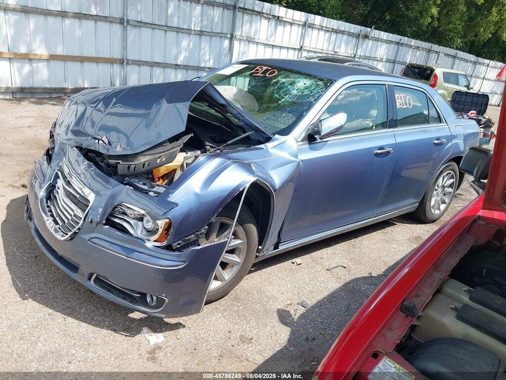 2C3CA6CT6BH592655 2011 CHRYSLER 300C photo no. 2