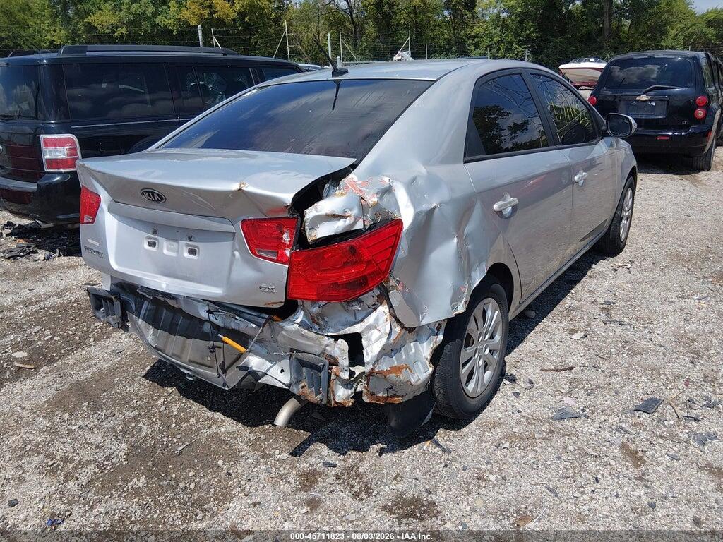 KNAFU4A26A5809039 2010 KIA FORTE photo no. 4