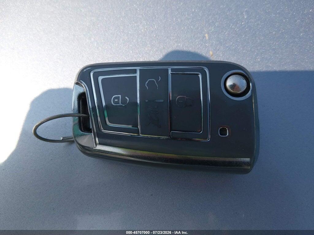 3VVRB7AX2PM065057 2023 VOLKSWAGEN TIGUAN photo no. 11