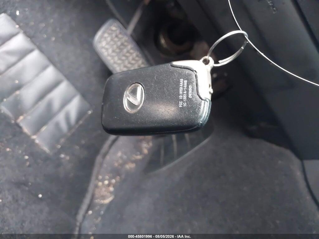 JTHFF2C23A2510798 2010 LEXUS IS 250C photo no. 11