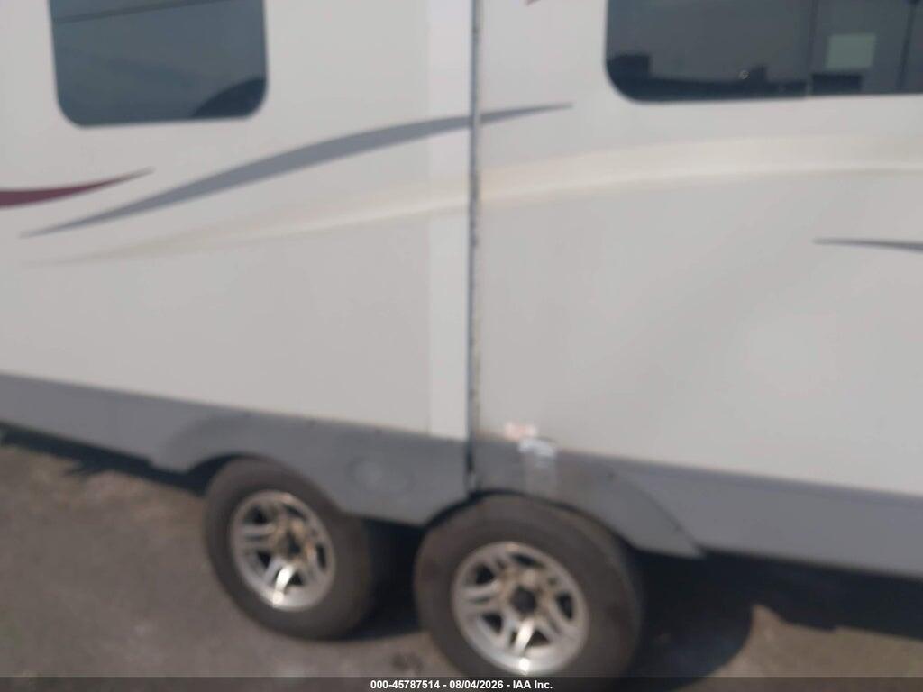 5RXTC2126B1020344 2011 CRUISER VIEWFINDER photo no. 6