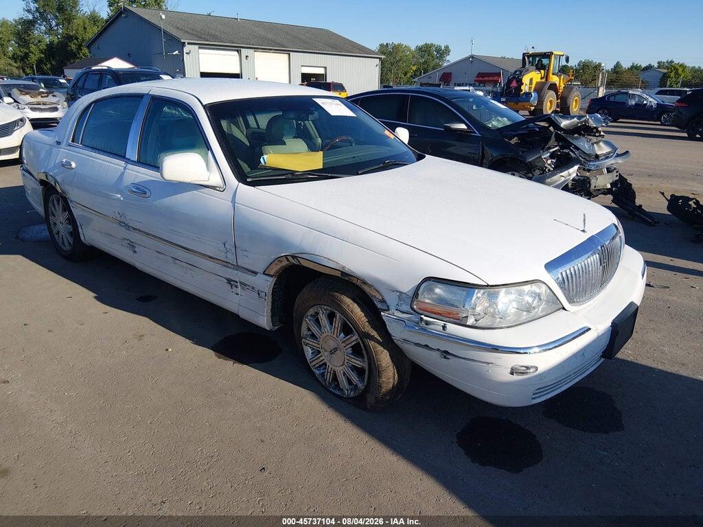 2LNBL8CV3AX607160 2010 LINCOLN TOWN CAR photo no. 1