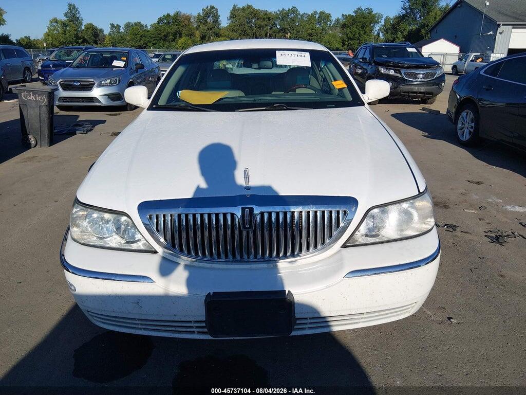 2LNBL8CV3AX607160 2010 LINCOLN TOWN CAR photo no. 12