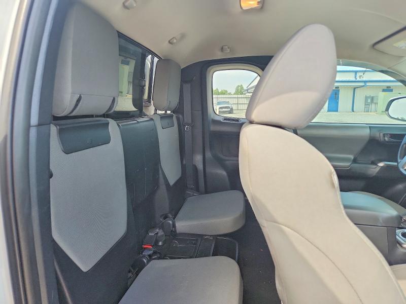 2017 TOYOTA TACOMA SR5 V6 — Фото 10 из 12