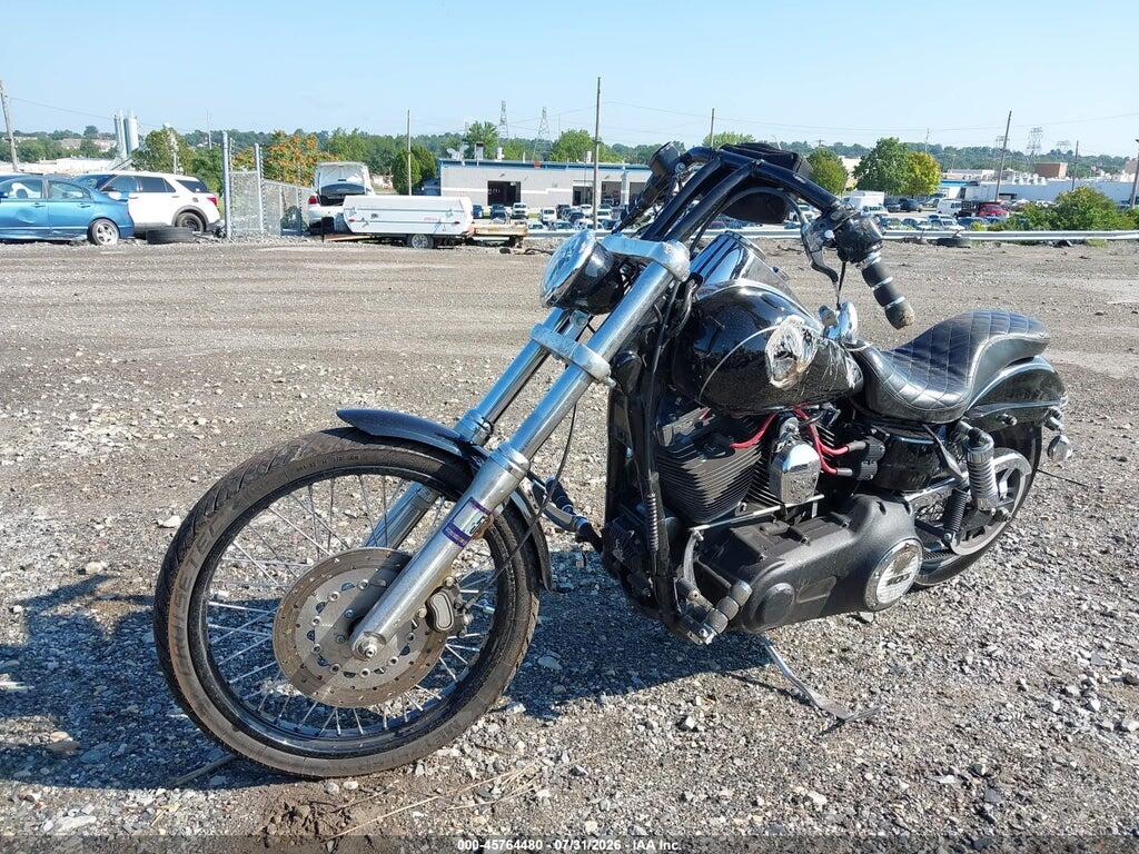 1HD1GPM16CC324681 2012 HARLEY-DAVIDSON FXDWG photo no. 2