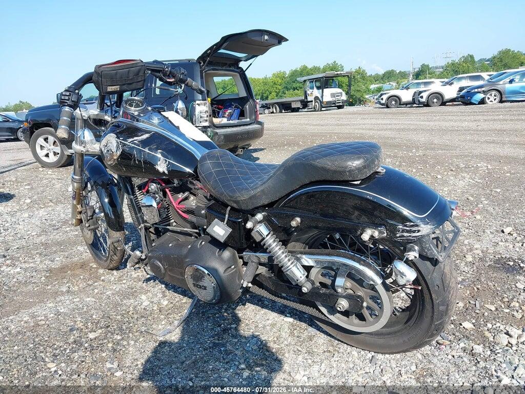 1HD1GPM16CC324681 2012 HARLEY-DAVIDSON FXDWG photo no. 3