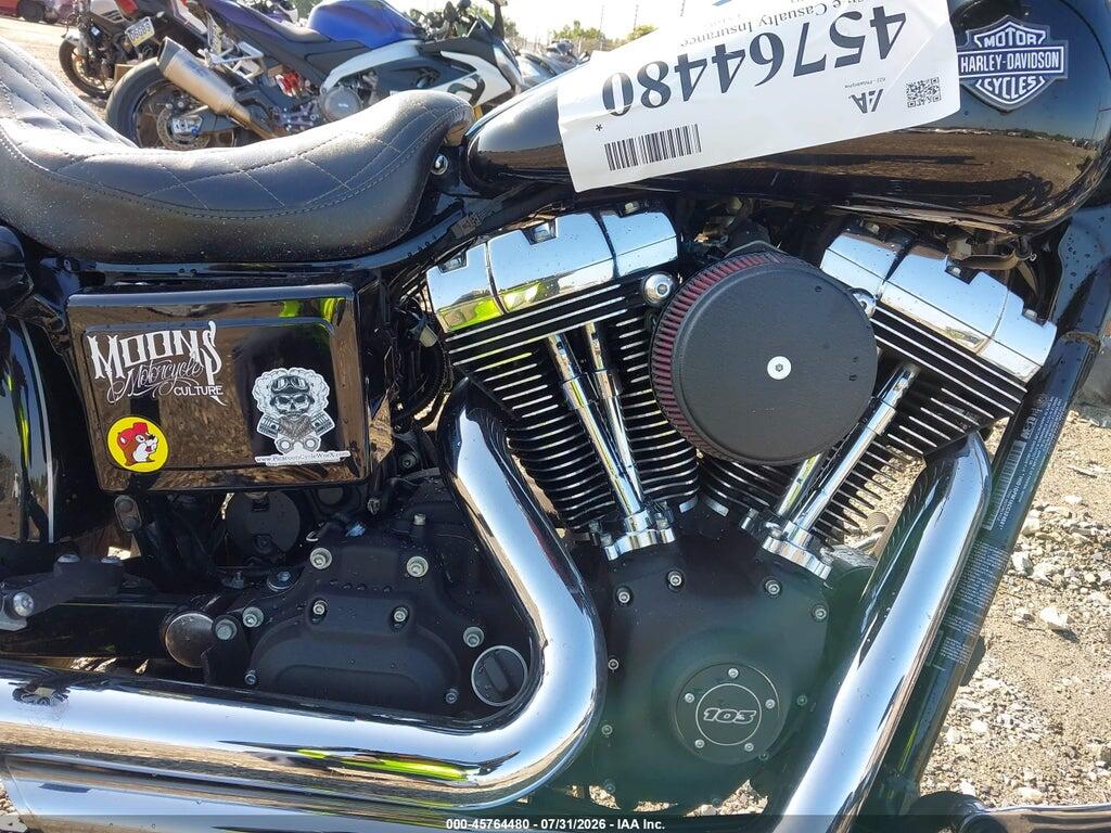 1HD1GPM16CC324681 2012 HARLEY-DAVIDSON FXDWG photo no. 8