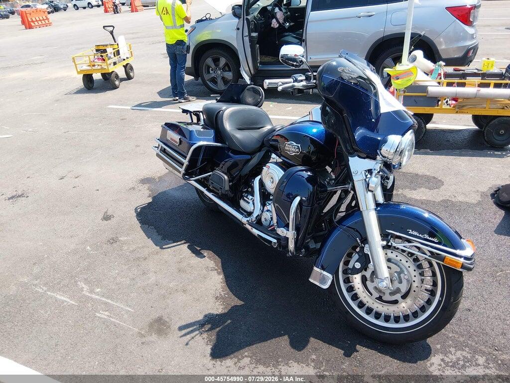1HD1FCM15CB683912 2012 HARLEY-DAVIDSON FLHTCU photo no. 1