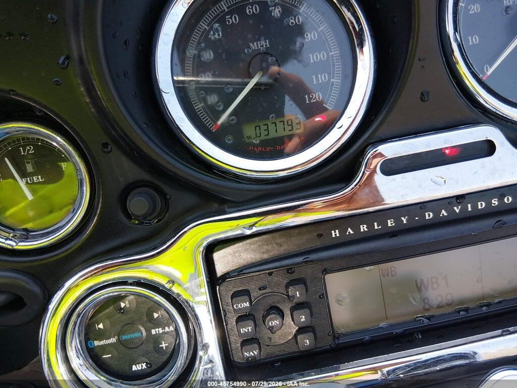 1HD1FCM15CB683912 2012 HARLEY-DAVIDSON FLHTCU photo no. 7