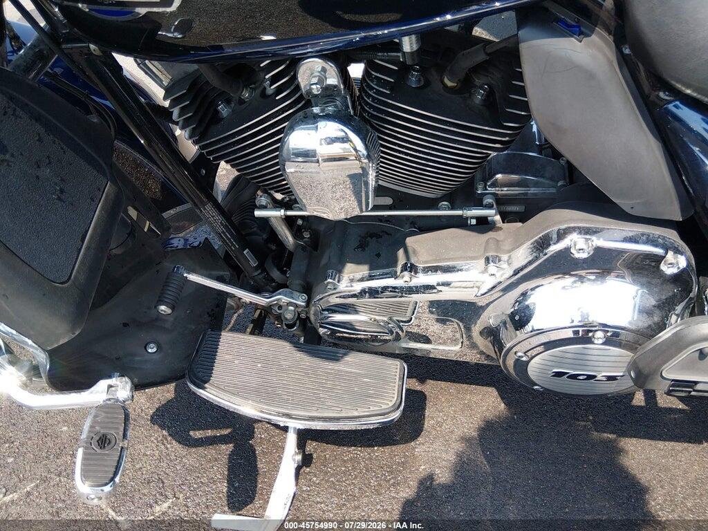1HD1FCM15CB683912 2012 HARLEY-DAVIDSON FLHTCU photo no. 9