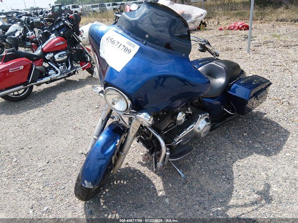 1HD1KBM10CB678445 2012 HARLEY-DAVIDSON FLHX photo no. 2
