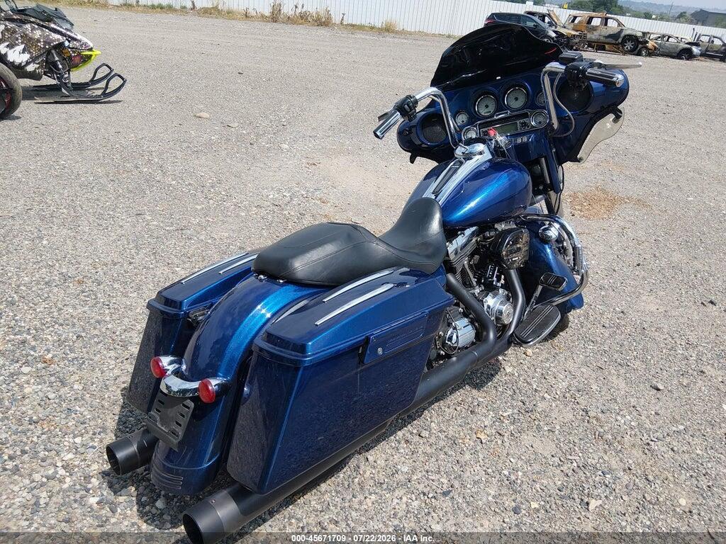 1HD1KBM10CB678445 2012 HARLEY-DAVIDSON FLHX photo no. 4