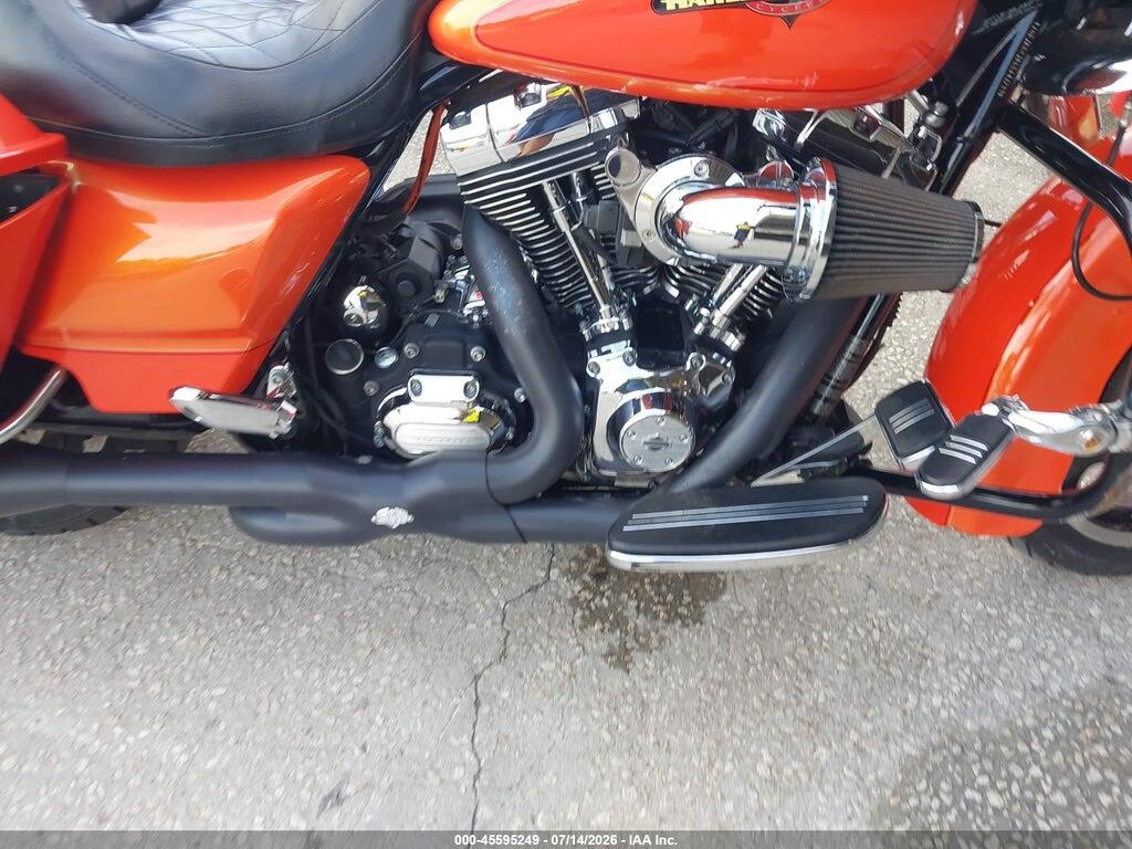 1HD1KBM15CB641729 2012 HARLEY-DAVIDSON FLHX photo no. 8