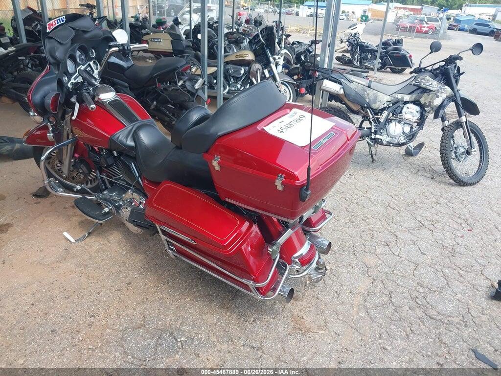 1HD1FFM11CB621117 2012 HARLEY-DAVIDSON FLHTC photo no. 3