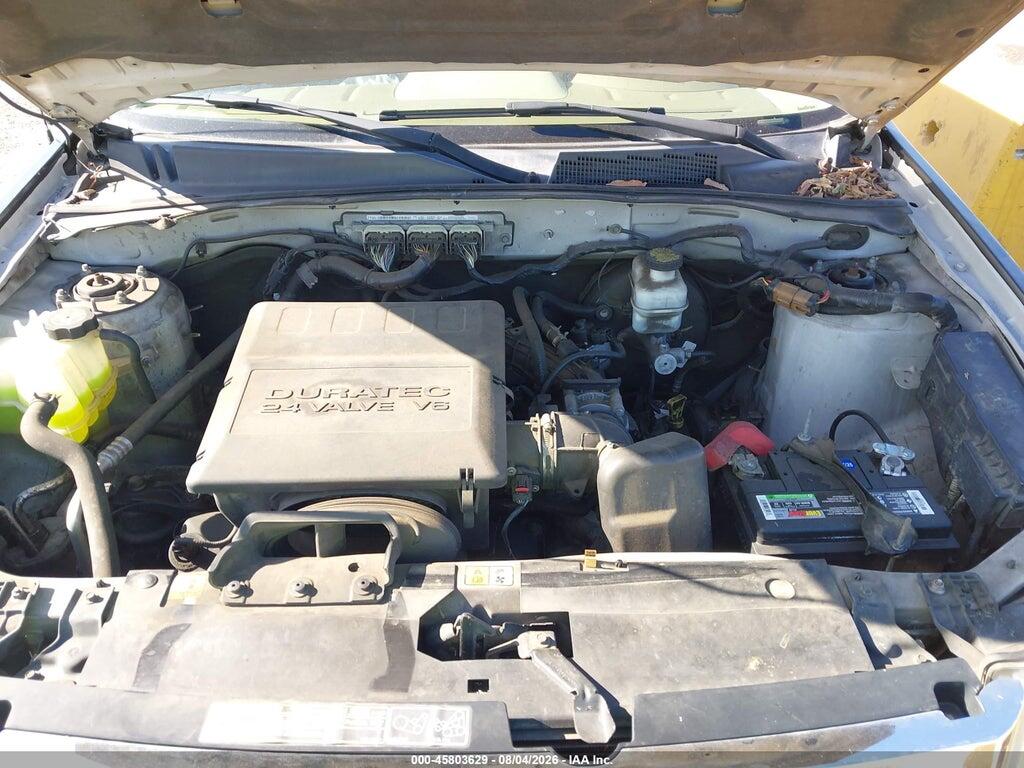 1FMCU0DG2BKA69736 2011 FORD ESCAPE photo no. 10