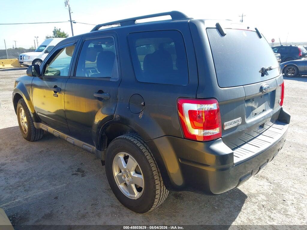 1FMCU0DG2BKA69736 2011 FORD ESCAPE photo no. 3