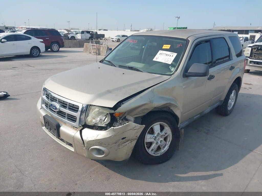1FMCU0C73BKB54764 2011 FORD ESCAPE photo no. 2