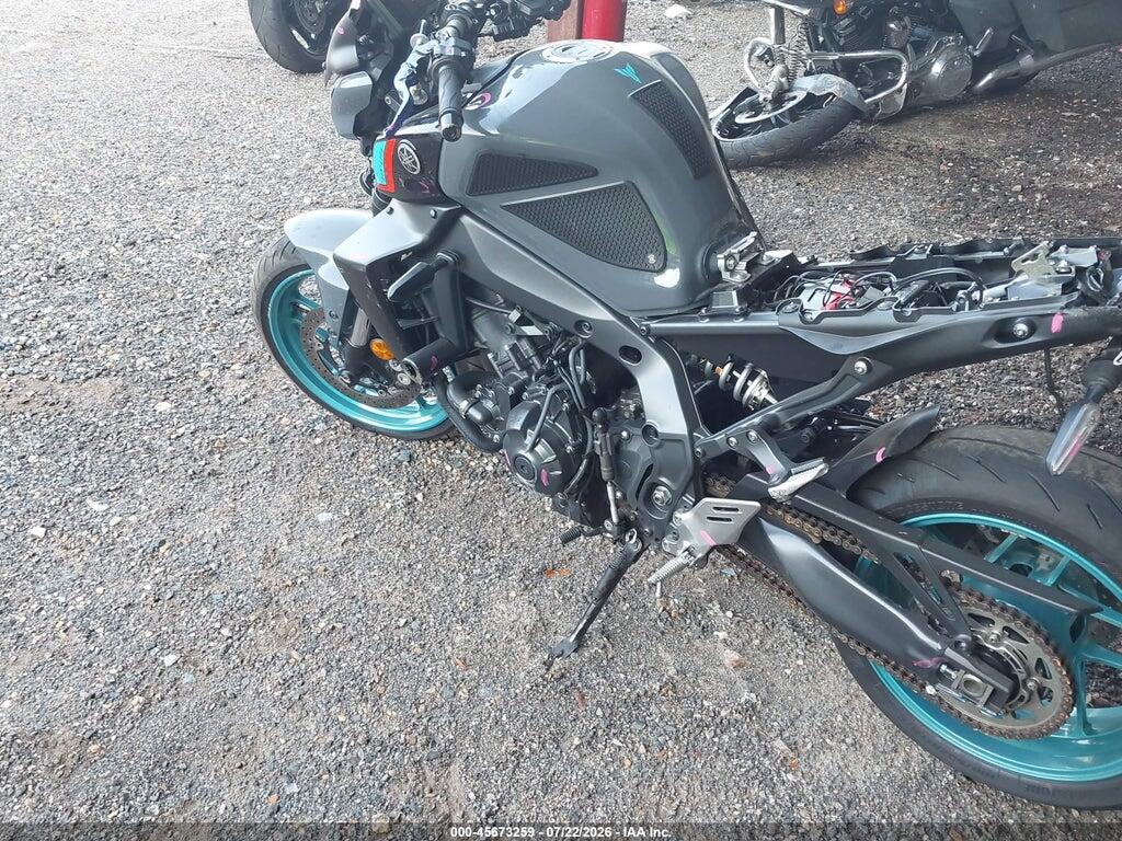 JYARN71E5PA004993 2023 YAMAHA MT09 photo no. 3