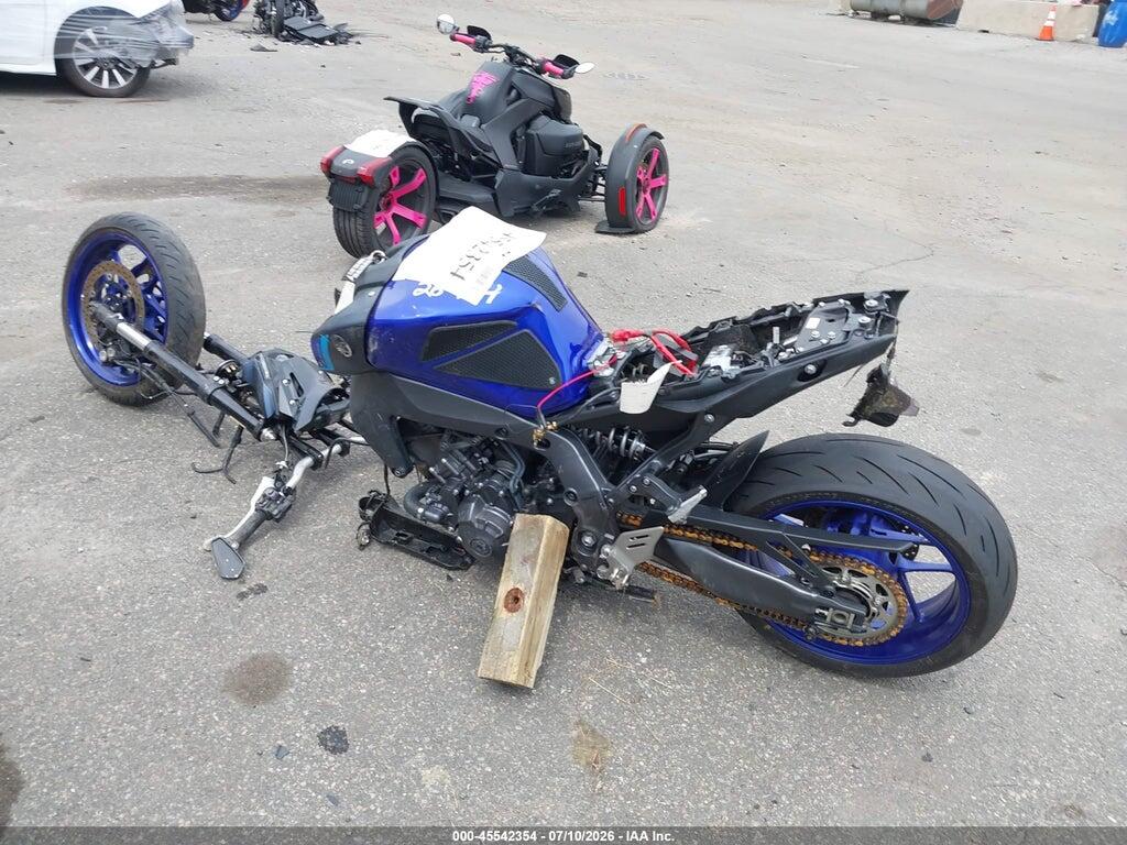 JYARN71E2PA003901 2023 YAMAHA MT09 photo no. 12