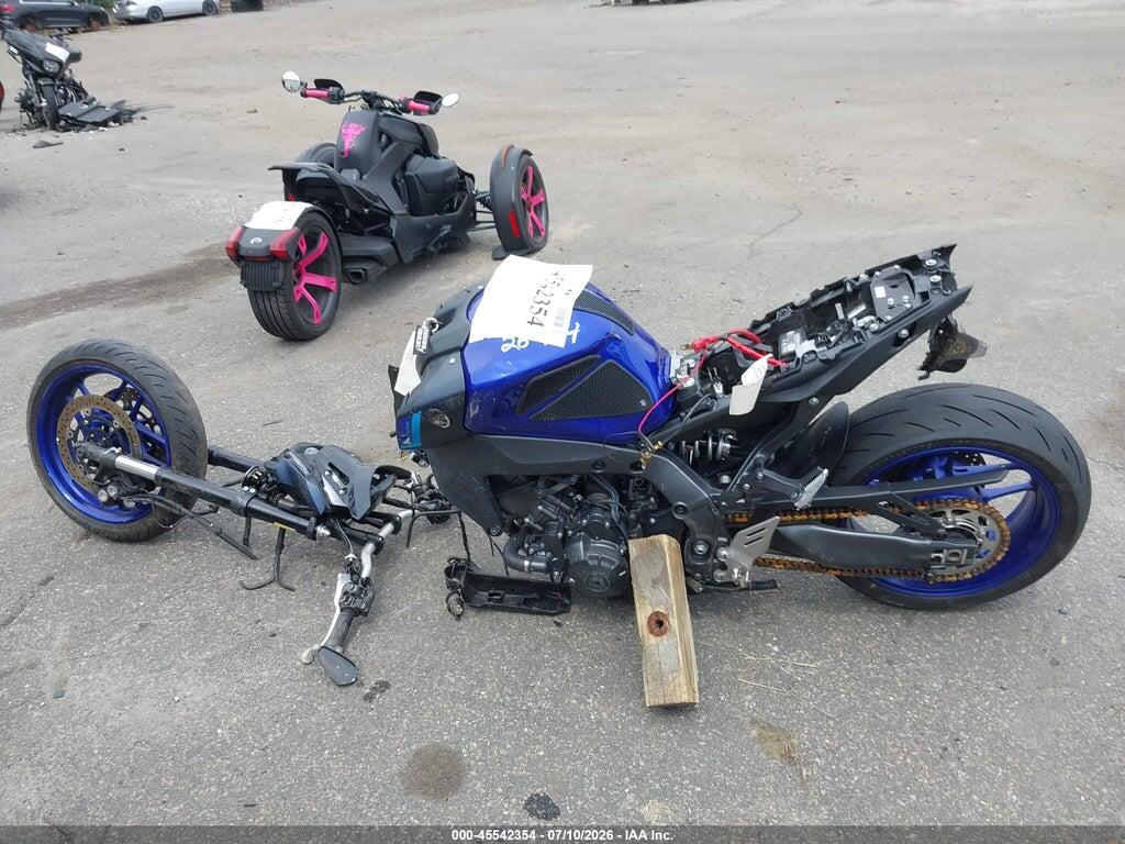 JYARN71E2PA003901 2023 YAMAHA MT09 photo no. 9