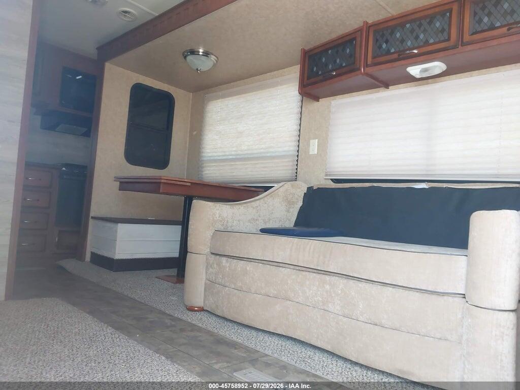 5SFSG3026CE246904 2012 HEAR GREYSTONE photo no. 8