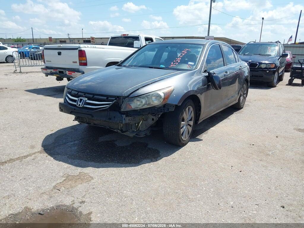 1HGCP2F84CA173067 2012 HONDA ACCORD photo no. 2