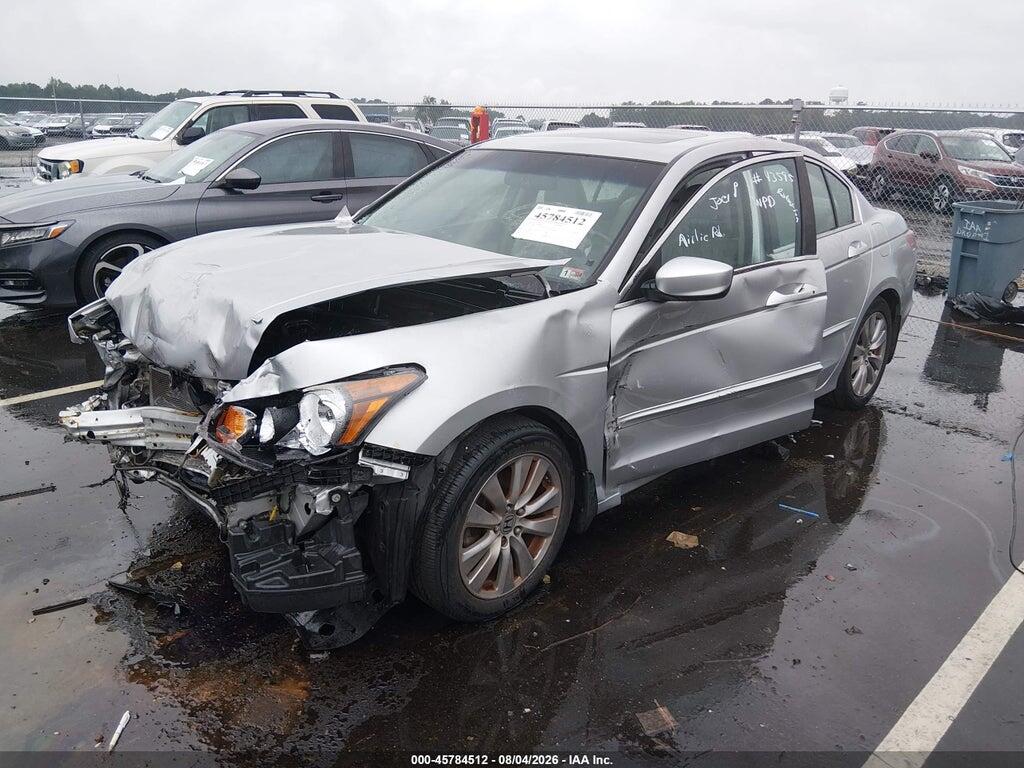 1HGCP2F81CA060306 2012 HONDA ACCORD photo no. 2
