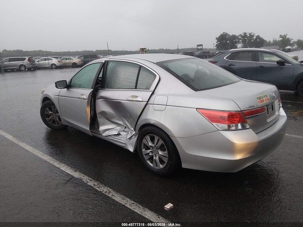 1HGCP2F69CA133498 2012 HONDA ACCORD photo no. 3