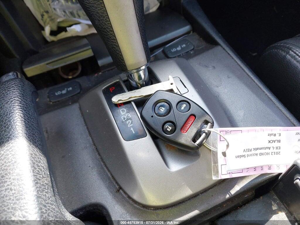 1HGCP2F86CA165813 2012 HONDA ACCORD photo no. 11