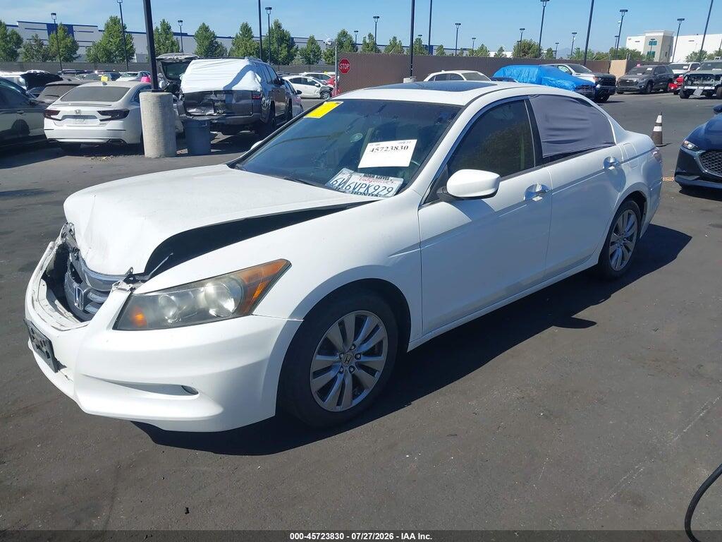 1HGCP3F82CA010052 2012 HONDA ACCORD photo no. 2