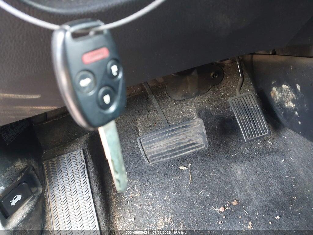 1HGCS2B89CA004084 2012 HONDA ACCORD photo no. 11